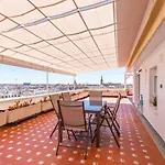 City Center Deluxe Sky View By Valcambre